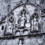 Curățarea monumentelor istorice: metode sigure de conservare